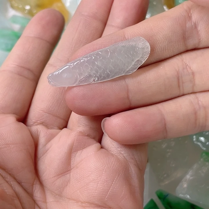 定制翡翠未镶嵌随行