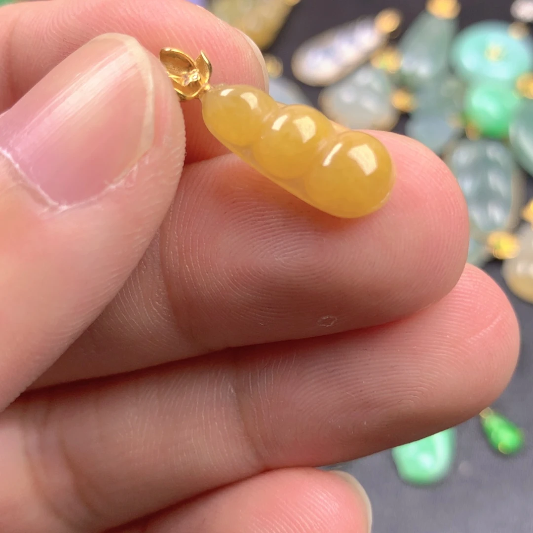 【闪购商品】颈饰18K金镶嵌翡翠翡翠