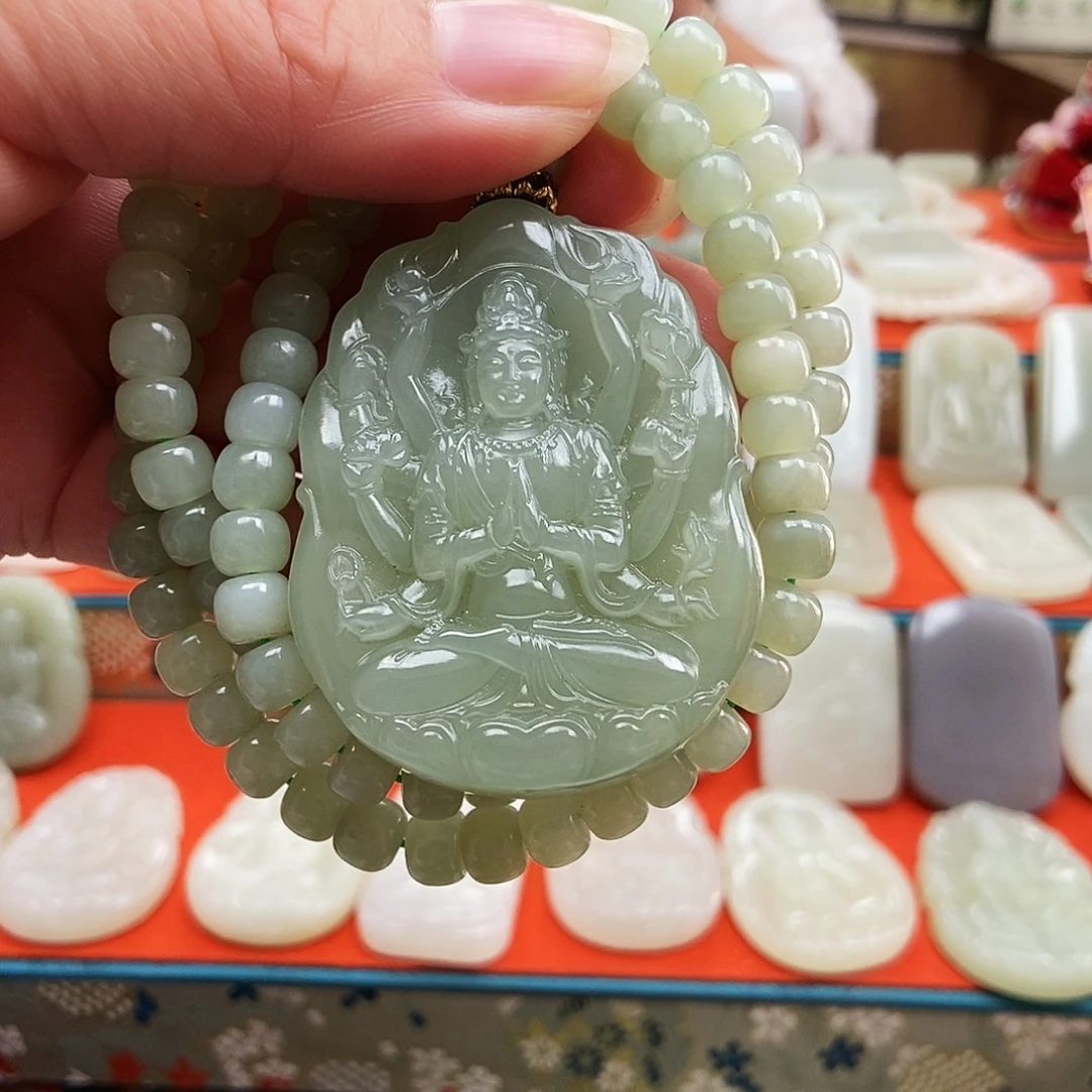 锄***禾和田玉未镶嵌颈饰