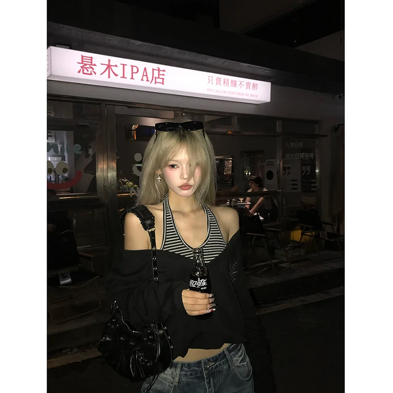 早秋美式小众时尚假两件挂脖长袖黑色T恤女辣妹露肩显瘦打底衫
