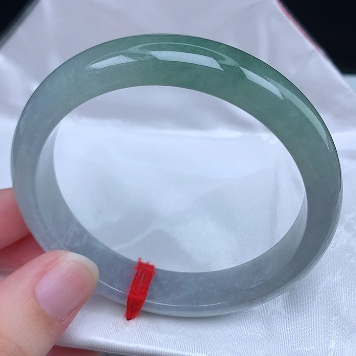 翡翠手镯未镶嵌天然