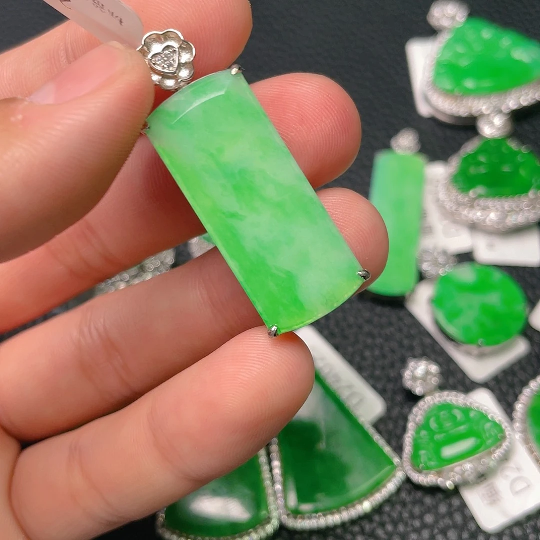 【闪购商品】翡翠吊坠(不含链)银S925镶嵌