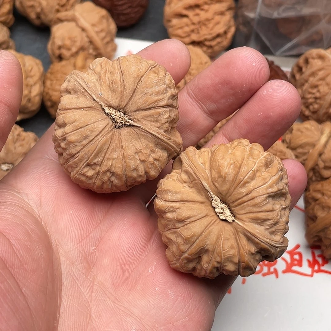 文玩核桃吊坠小**摸南瓜