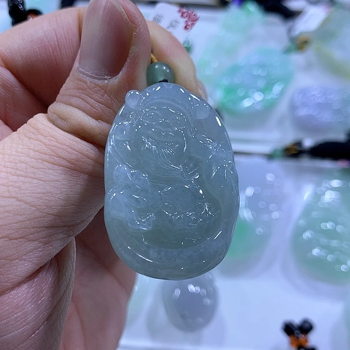 翡翠颈饰未镶嵌天然翡翠A货吊坠