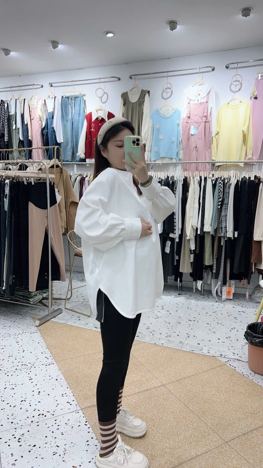 【真爱妈咪】8837高品质春款孕妇白色白T恤圆弧形大码卫衣