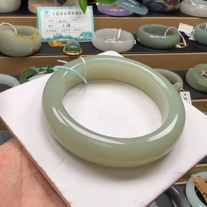 嗯***^未镶嵌手镯和田玉58+