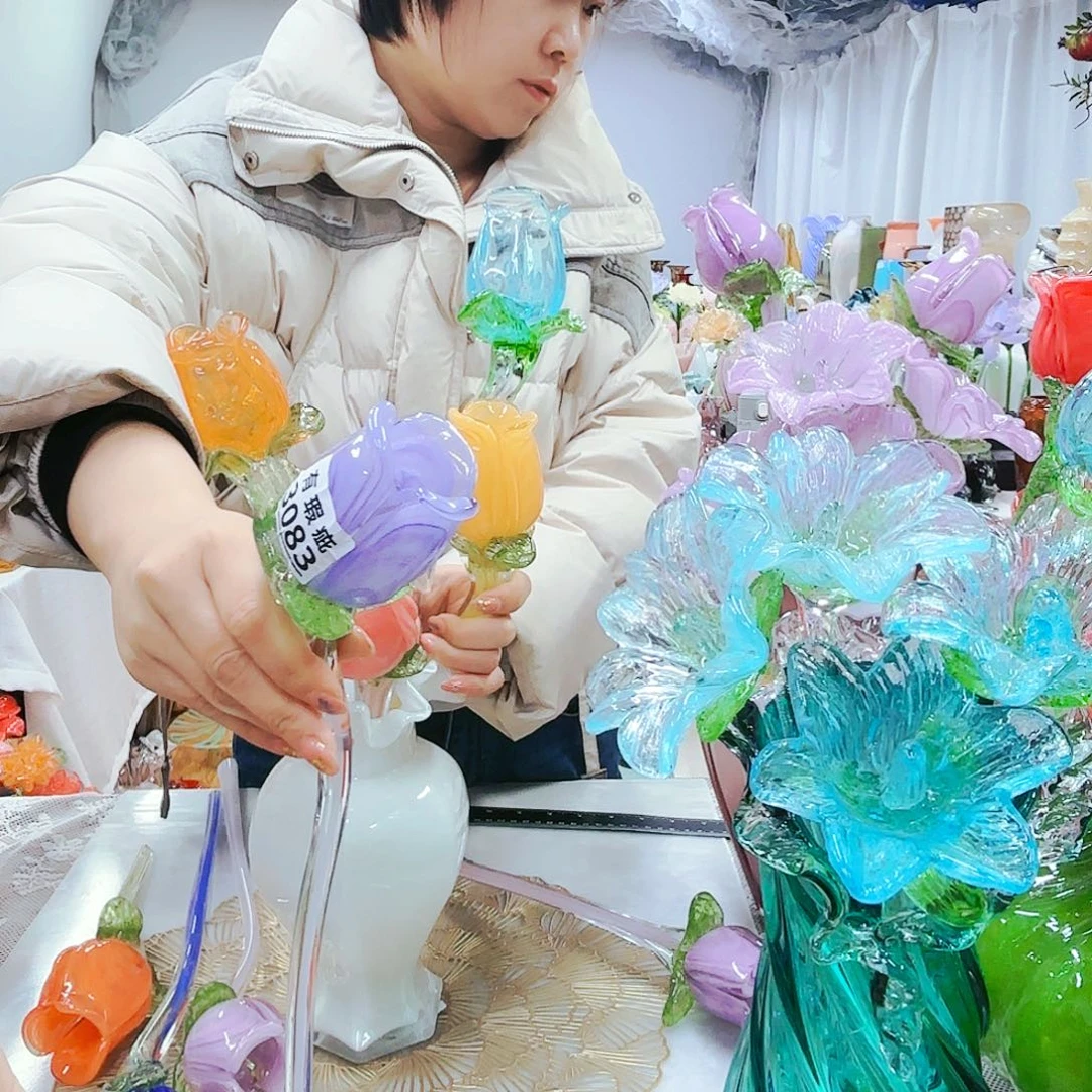 瑕疵安妮琉璃花瓶艺术品