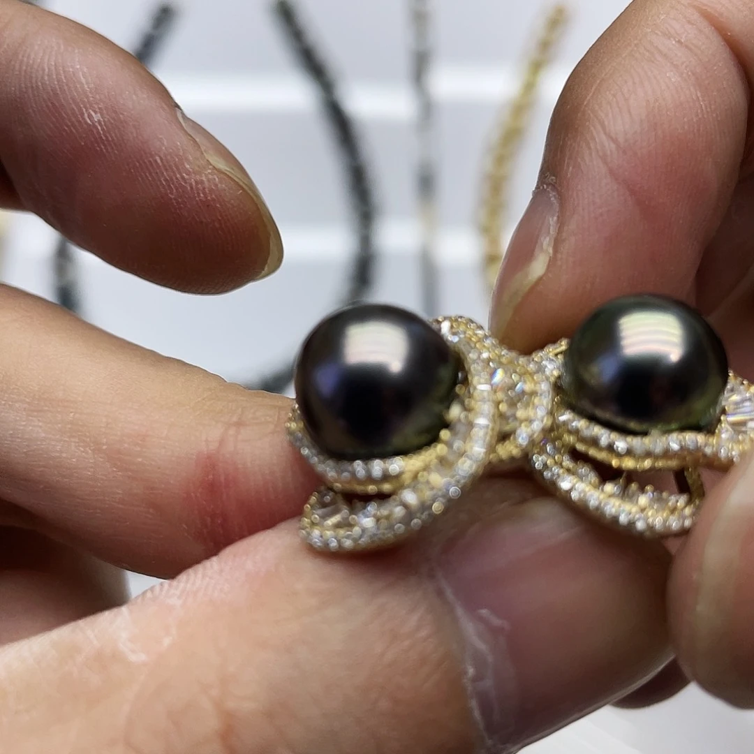 银S925镶嵌海水珍珠耳饰