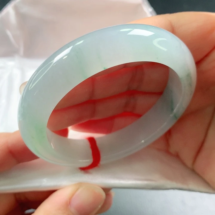 翡翠手镯未镶嵌03。