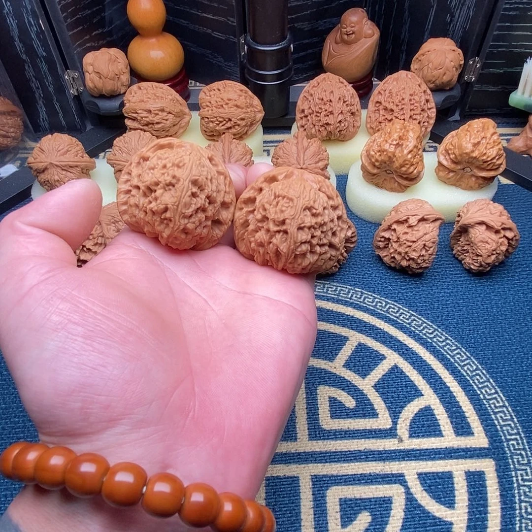 吊坠文玩核桃南疆石45尺球疆