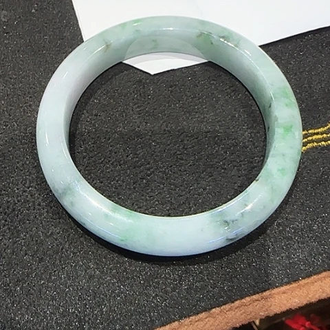 未镶嵌手镯翡翠天然翡翠