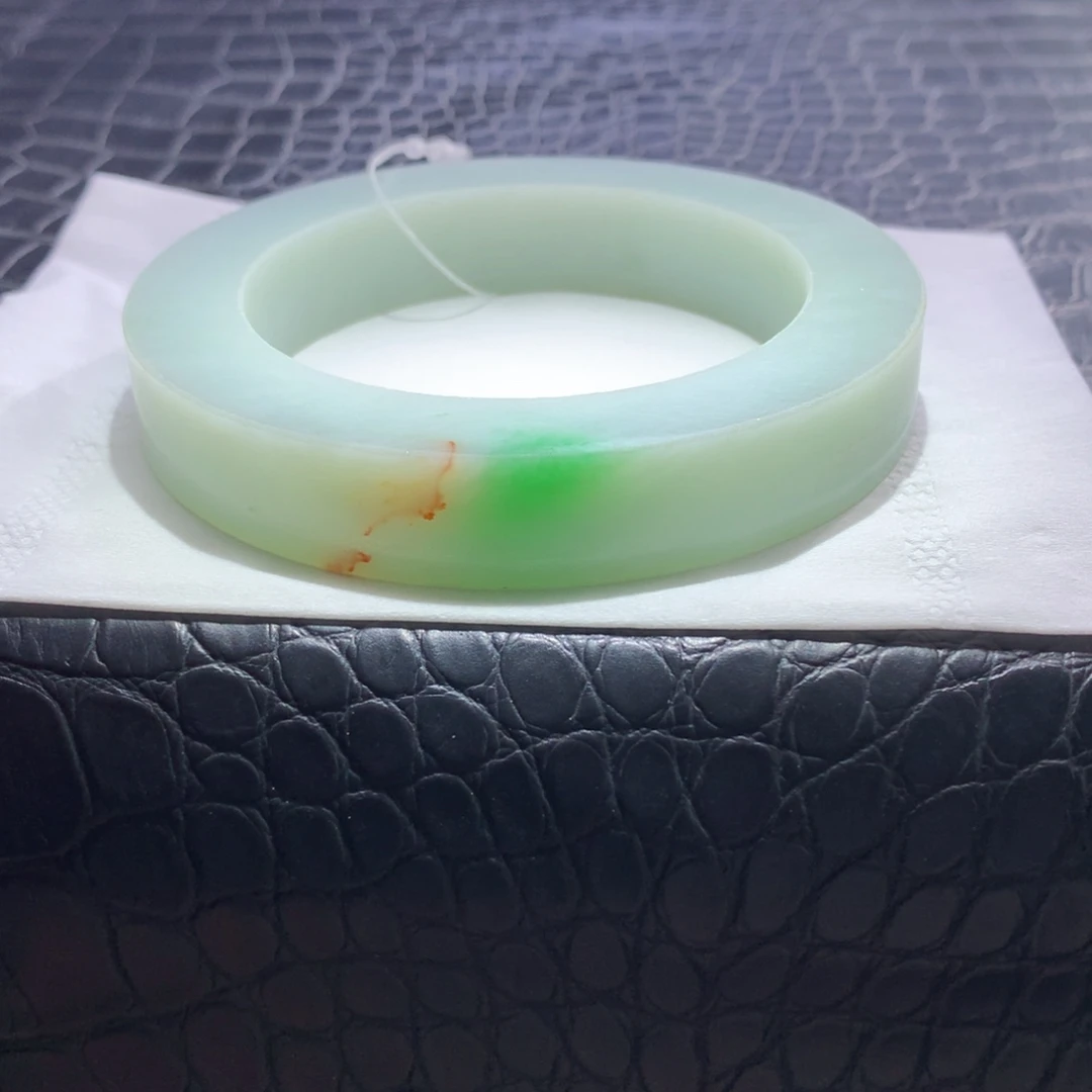 定制翡翠未镶嵌手镯