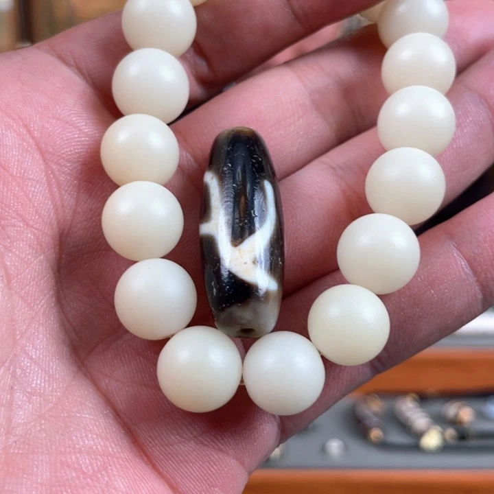 广***海白玉菩提吊坠白玉菩提生命之树