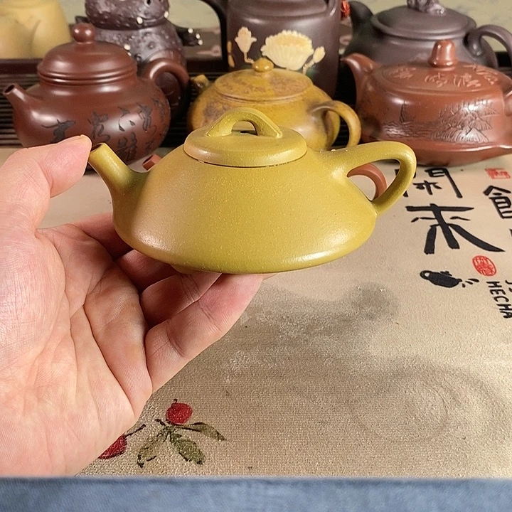 茶壶紫砂紫砂的微瑕