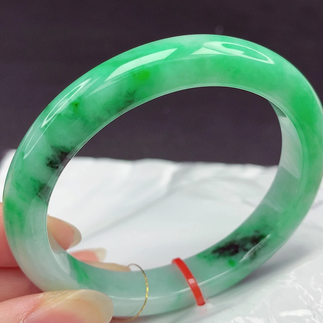 翡翠未镶嵌手镯5657贵902