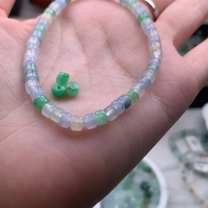 翡翠散珠如**寓小桶珠手串