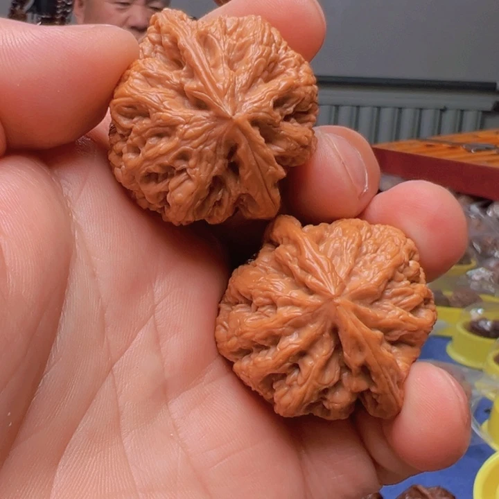 文玩核桃把件壹****生全品大粗筋