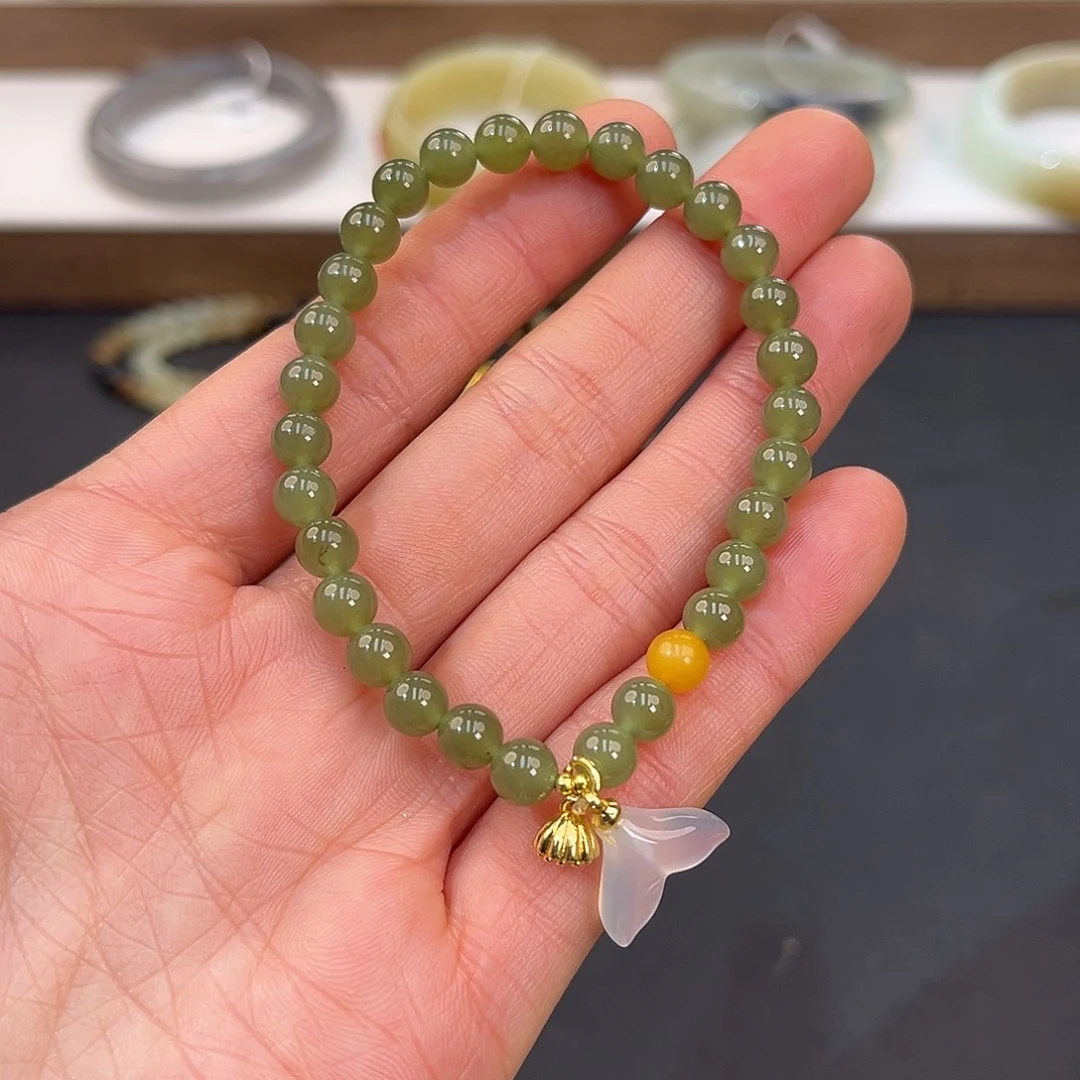 和田玉未镶嵌手镯