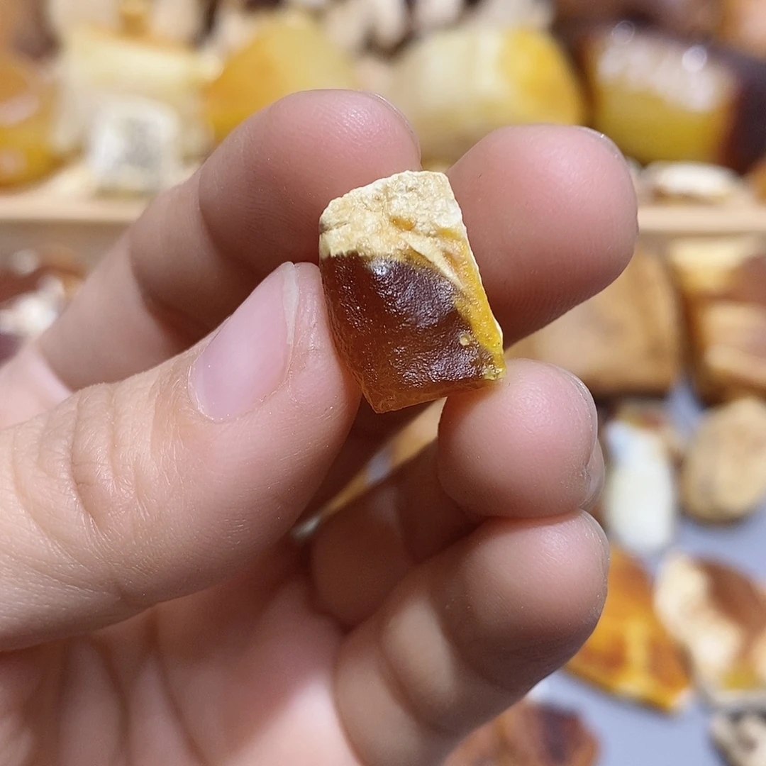 定制琥珀蜜蜡原石