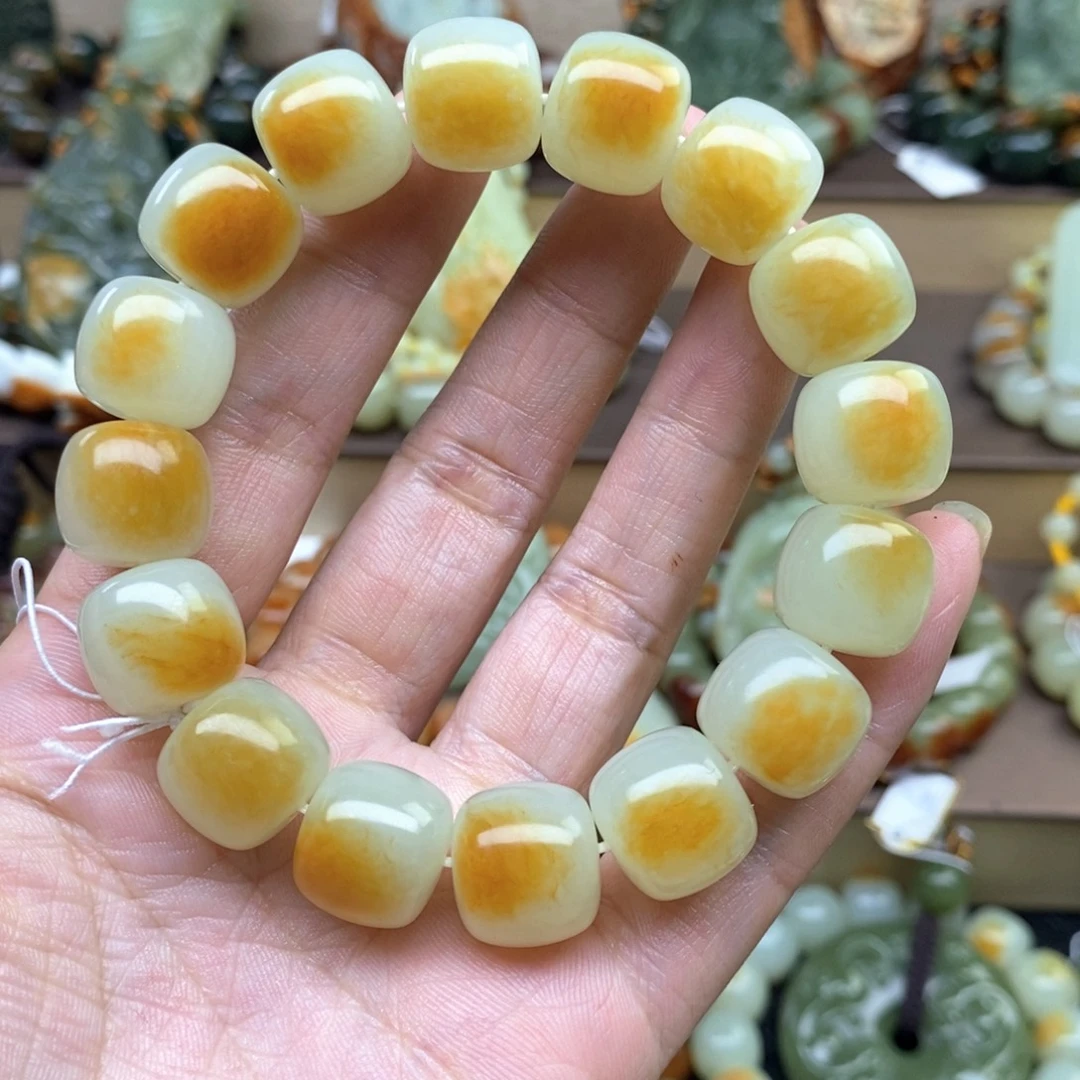 透闪石质玉未镶嵌手串