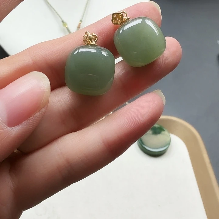 和田玉银S925镶嵌颈饰25