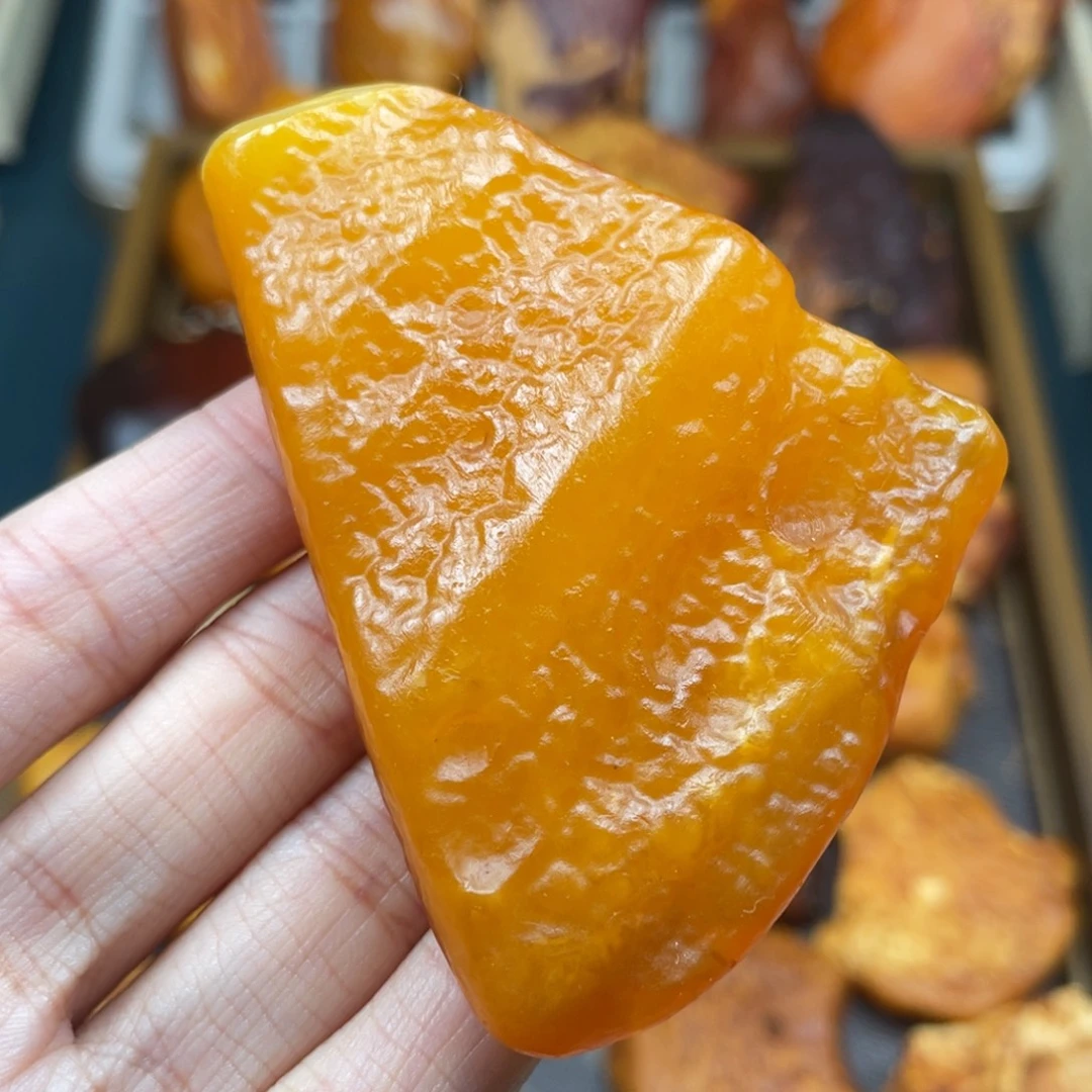 琥珀未镶嵌珠宝奇石