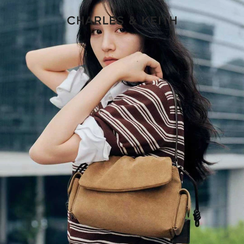 CHARLES & KEITH【明星同款】琥珀风抽绳手提斜跨包20671785-1-D1