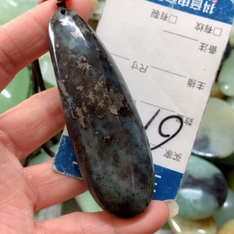 蛇纹石玉手把件未镶嵌