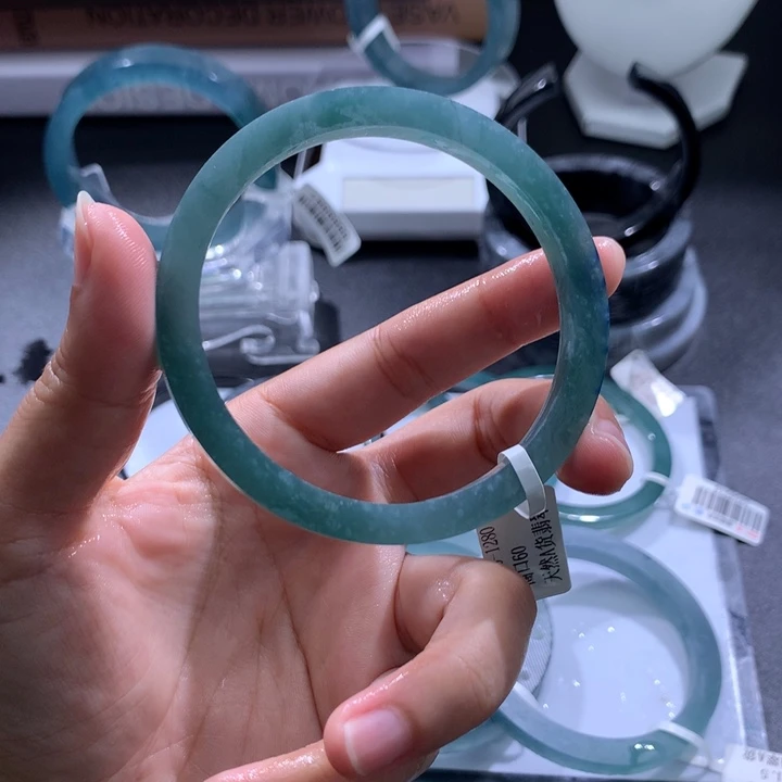 定制翡翠未镶嵌定制新料冰胶绿60