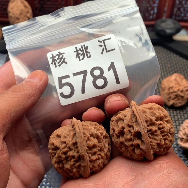 心***态吊坠文玩核桃荔枝纹