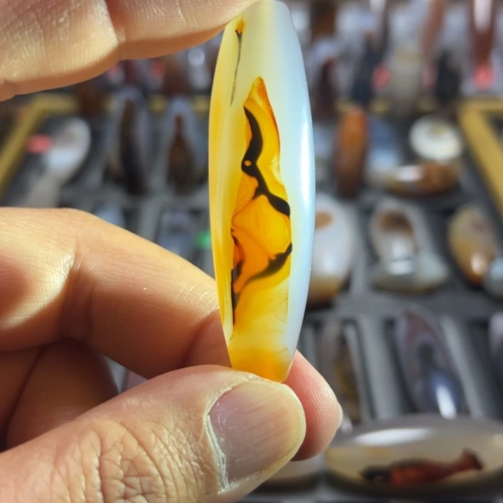 玛瑙/玉髓未镶嵌颈饰