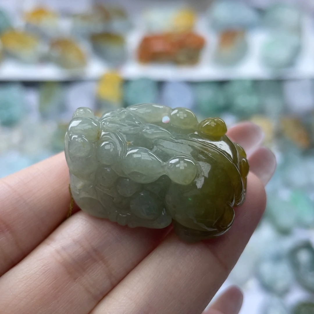 颈饰未镶嵌翡翠貔貅6
