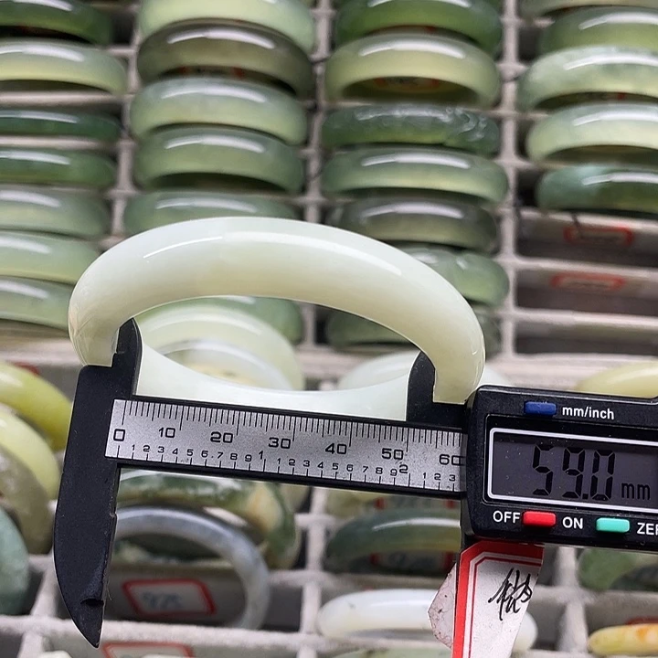 未镶嵌蛇纹石玉手镯961