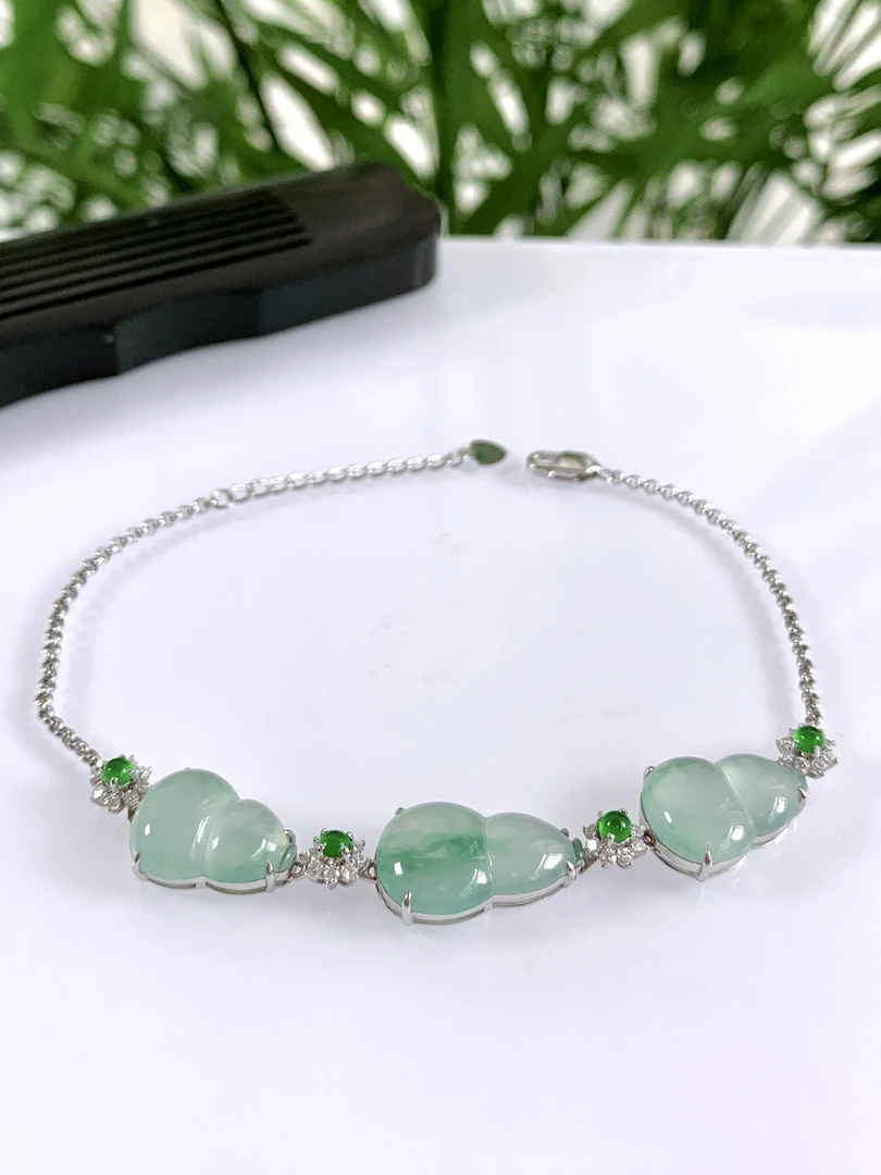 缅甸天然翡翠A货，9K金伴钻镶嵌高冰起胶起光飘花葫芦手链548