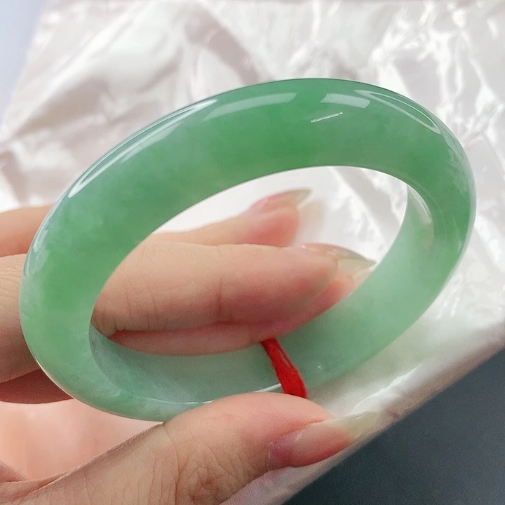 未镶嵌手镯翡翠，703