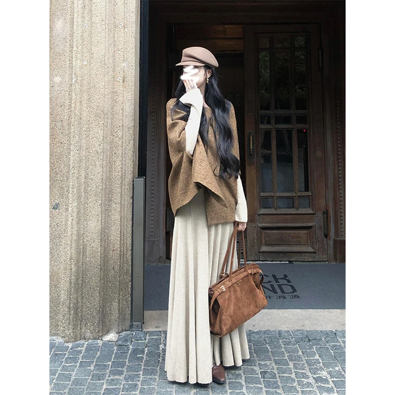 INS CEC秋季新款高级感斗篷披肩外套上衣气质软糯针织连衣裙套装