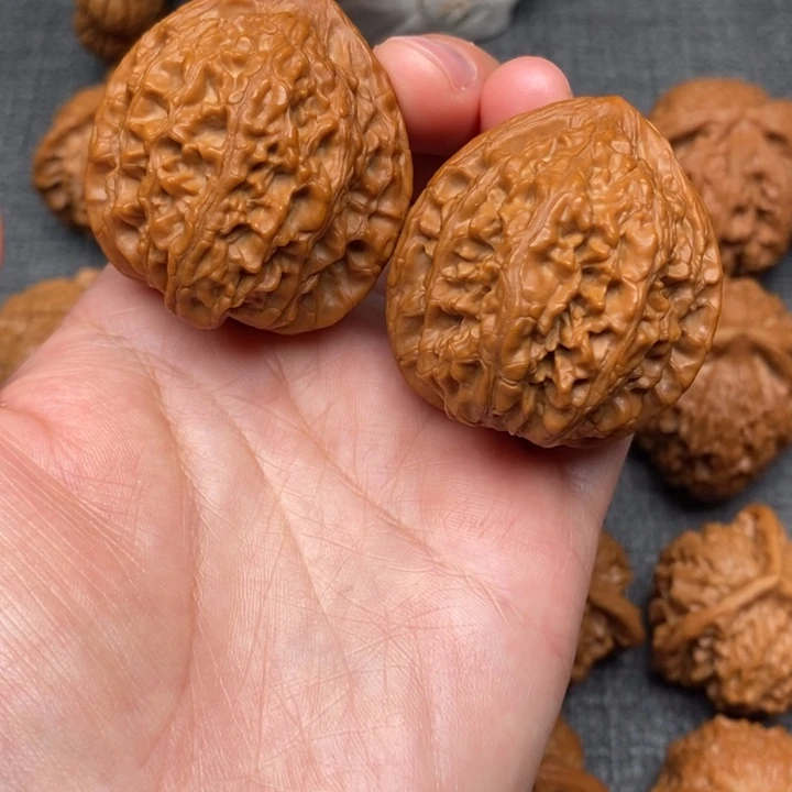 吊坠文玩核桃尺寸39牡丹纹