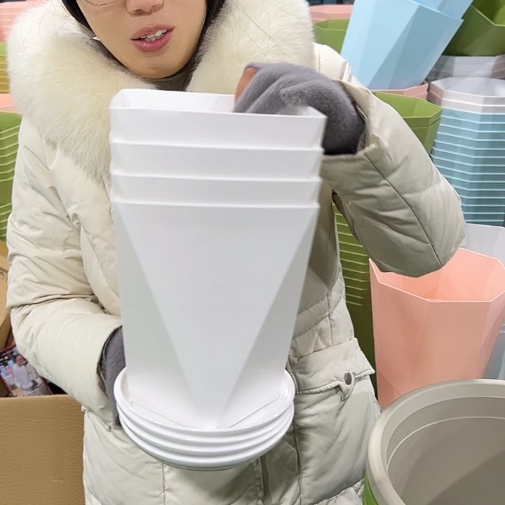 特价Fv155口15高20白色带托4只