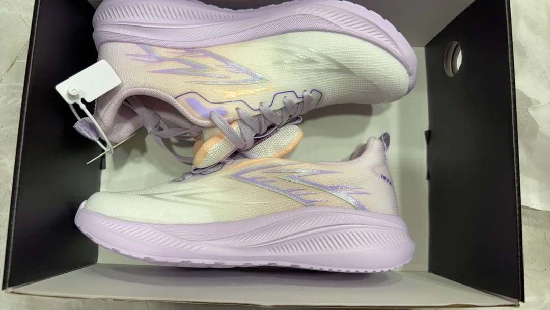 美美推荐 62春夏款舒适百搭情侣鞋