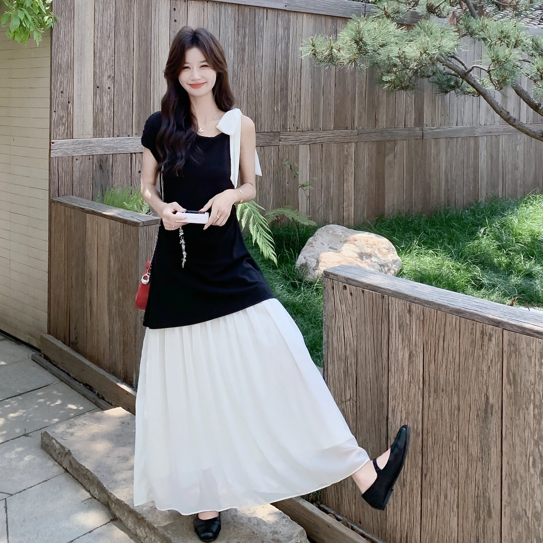 连衣裙收腰赫本风撞色拼接2025夏季新款设计感时髦减龄短袖茶歇裙