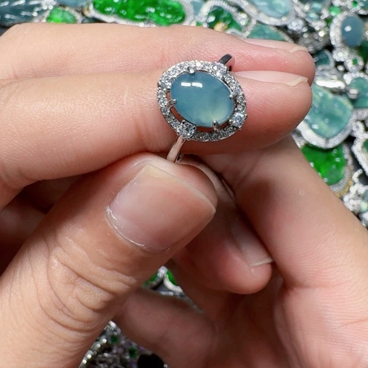 翡翠未镶嵌颈饰天然A货翡翠放漏