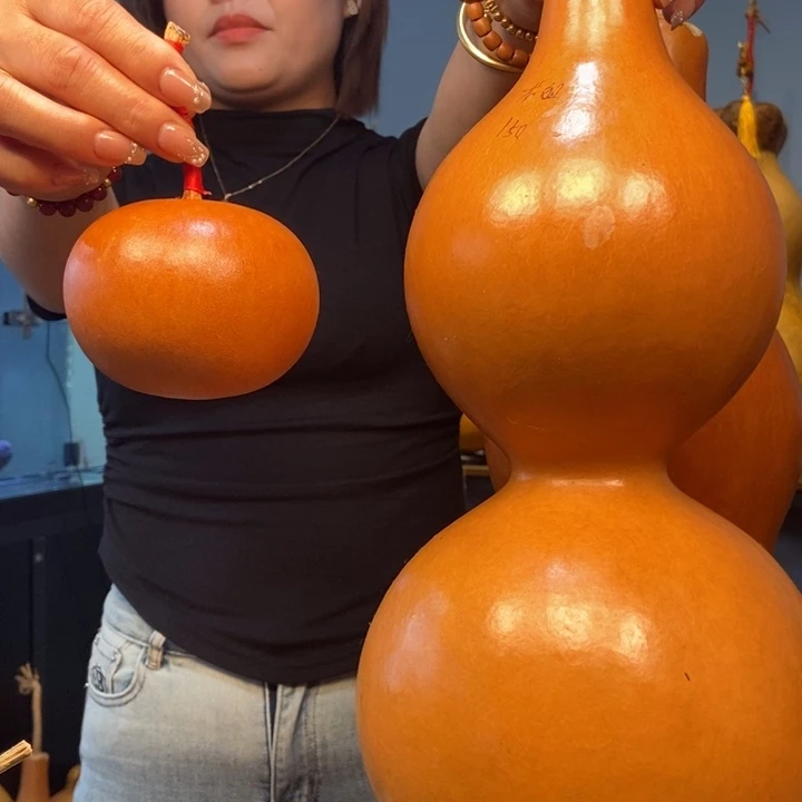 龙***姐今天下午在医院输点