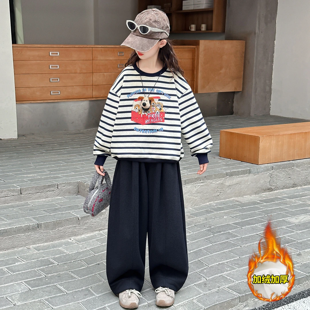 女童加绒套装秋冬款2025新款中大童一体绒卡通条纹卫衣超好看裤子