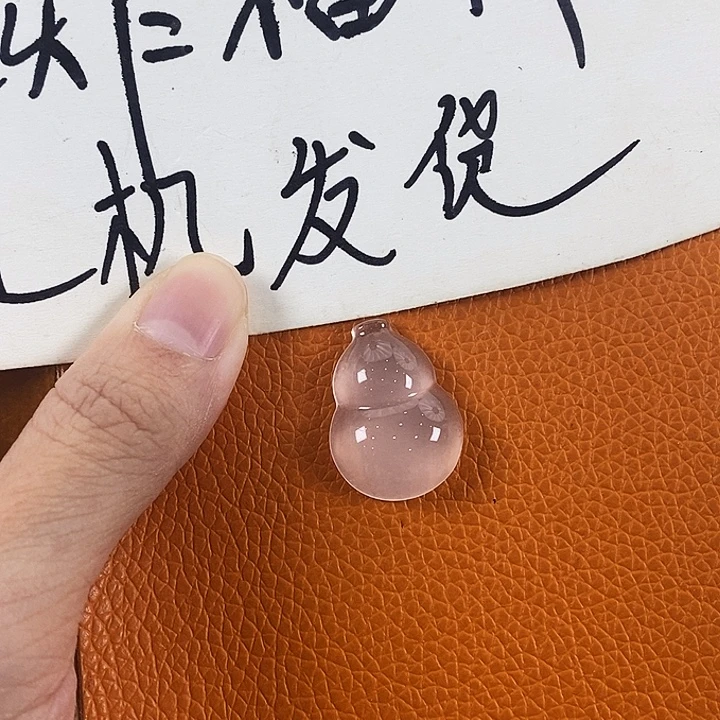 石英质玉未镶嵌颈饰
