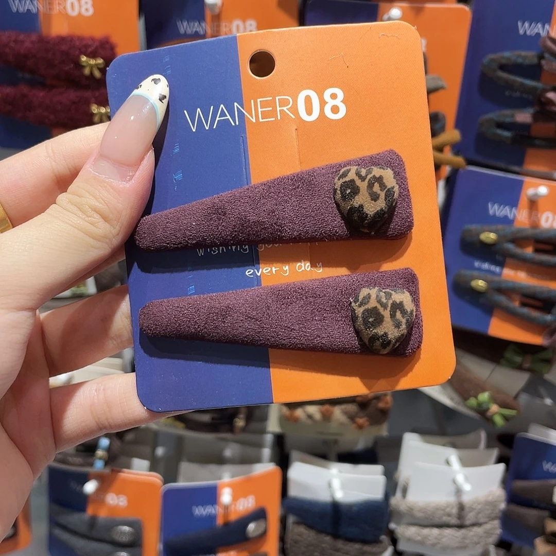 皮质铁合金酒红色豹纹爱心