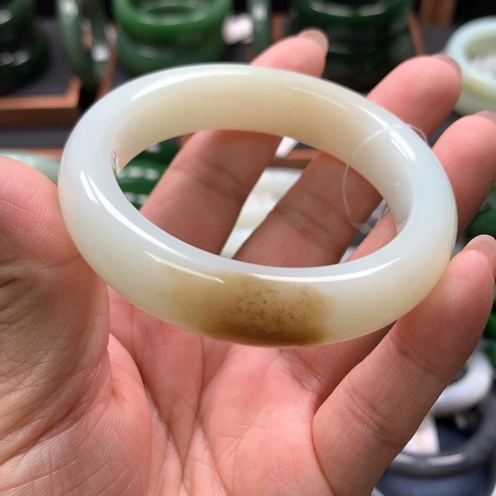 【闪购商品】未镶嵌手镯和田玉8
