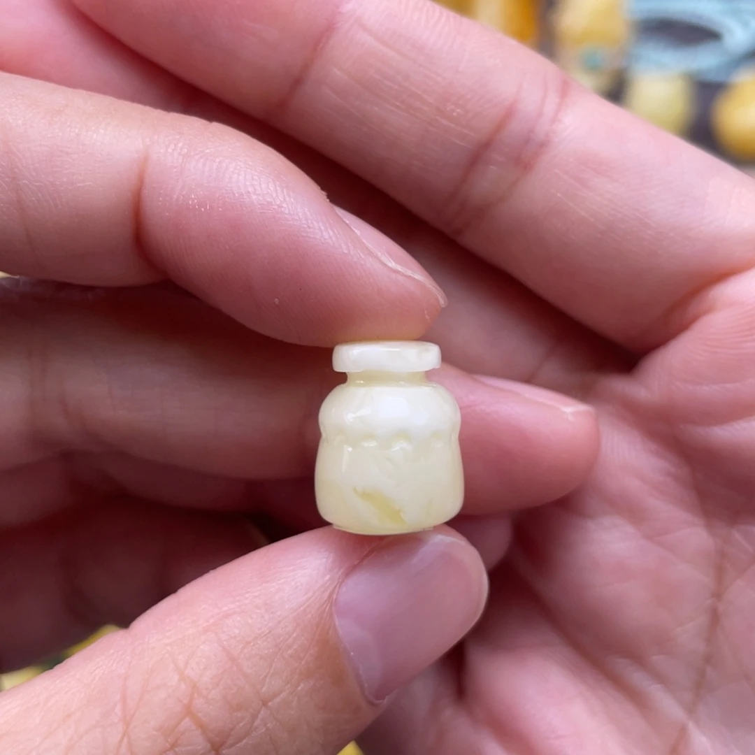 裸石琥珀未镶嵌蜜蜡