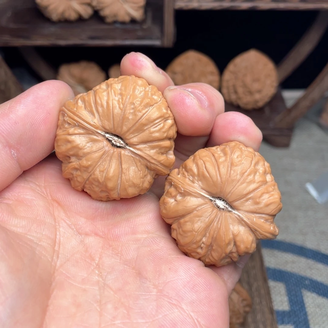 文玩核桃把件_**?40毕业高货南瓜墩