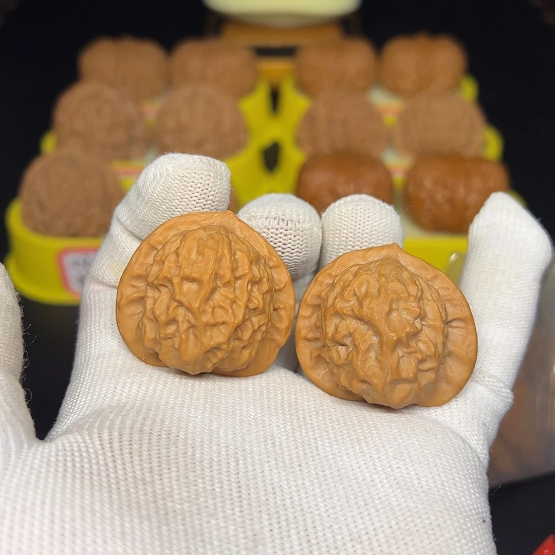 把件文玩核桃瓷娃娃尺36