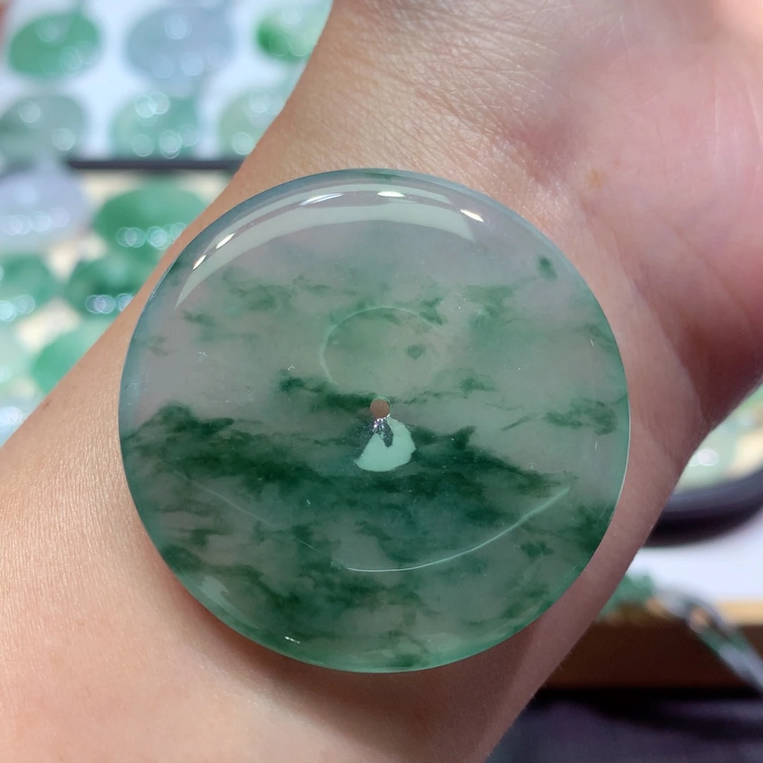 翡翠未镶嵌颈饰9尺寸40.3*5.4